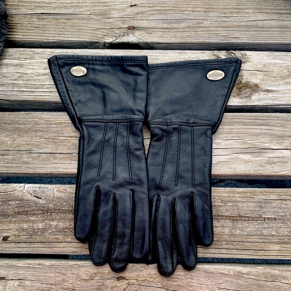Harley Davidson women’s gauntlet black leather gloves Sz xsmall